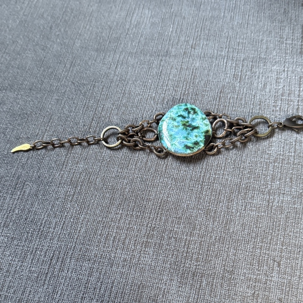 Elegant Turquoise style  and Bronze Bracelet